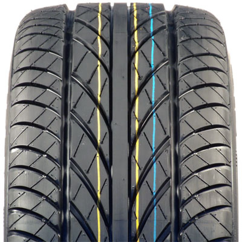 225-40-18r  tyre x 1